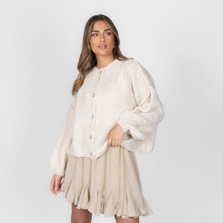 Cardigã Feminino Oversized de Tricô com Botões Dourados