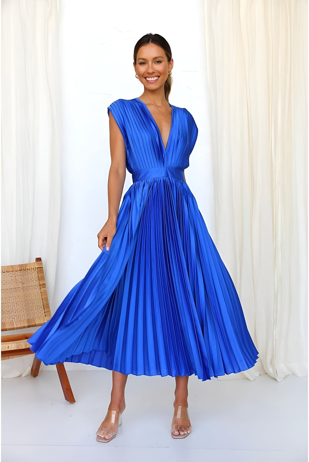 Selina | Vestido sem mangas com pregas e fecho éclair