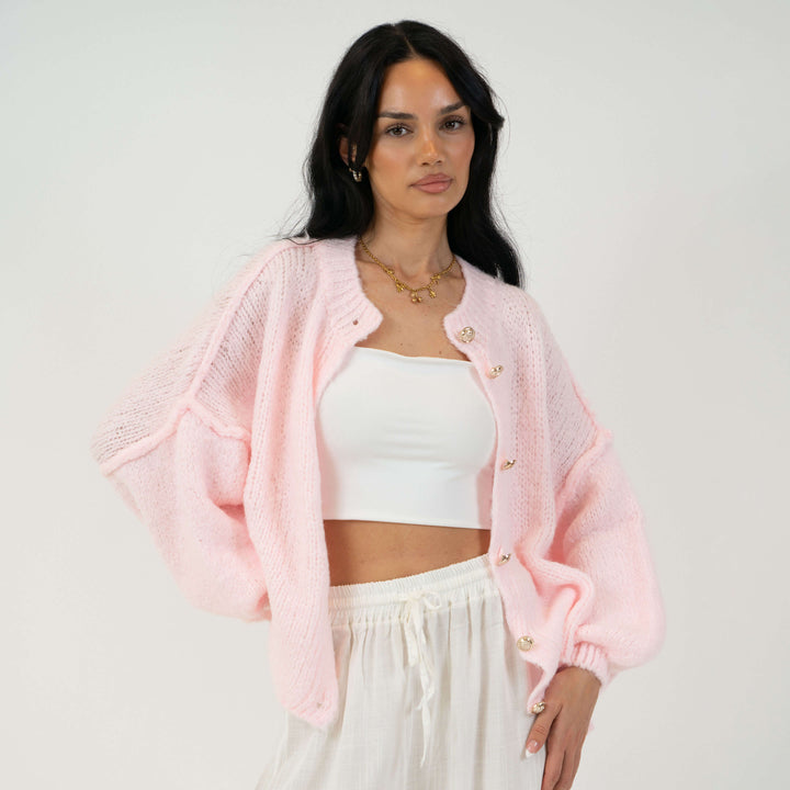 Cardigã Feminino Oversized de Tricô com Botões Dourados