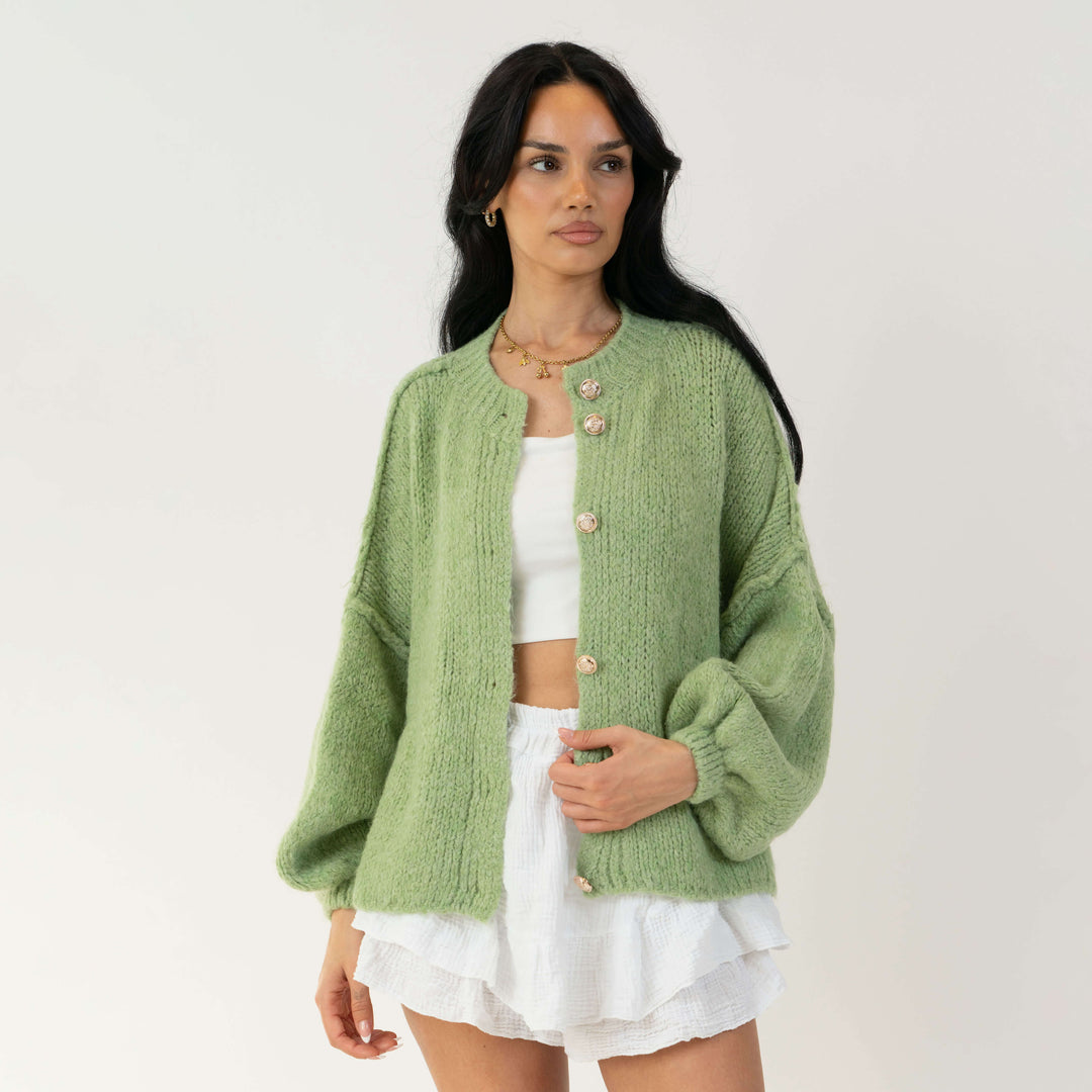 Cardigã Feminino Oversized de Tricô com Botões Dourados