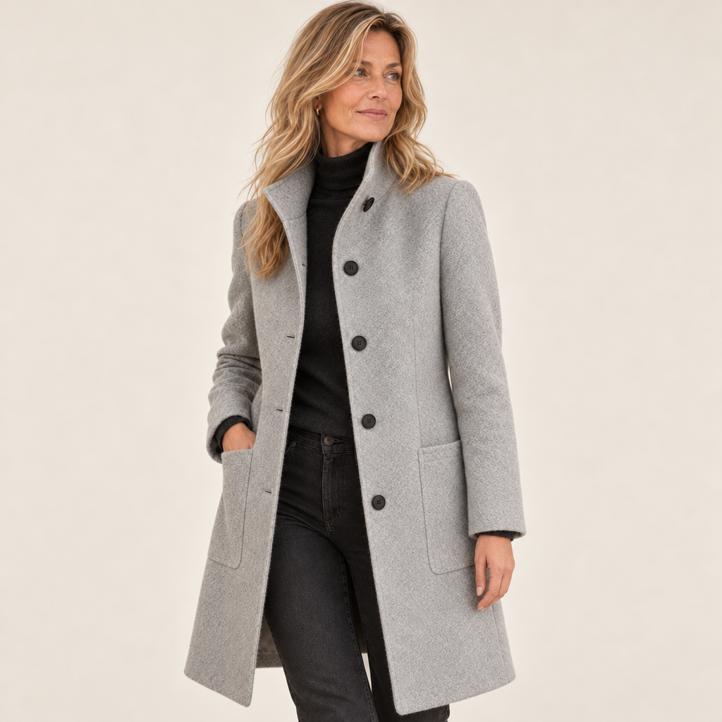 Ingrid | Casaco Feminino Elegante com Gola Alta e Botões
