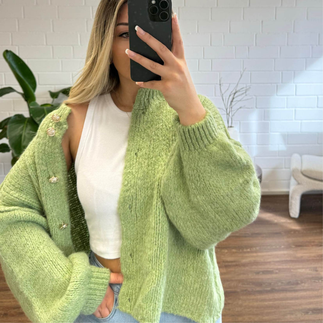 Cardigã Feminino Oversized de Tricô com Botões Dourados