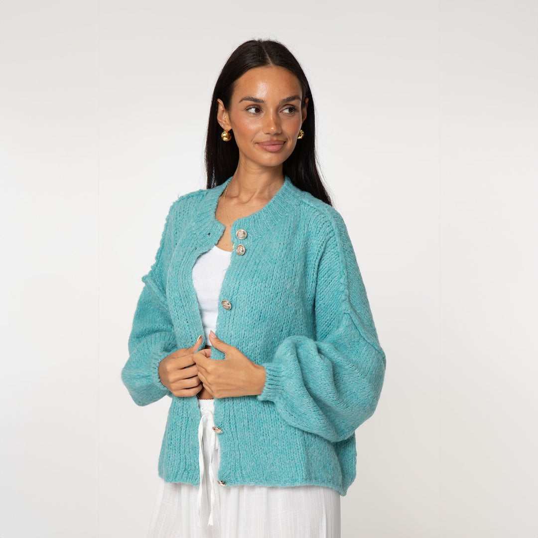 Cardigã Feminino Oversized de Tricô com Botões Dourados